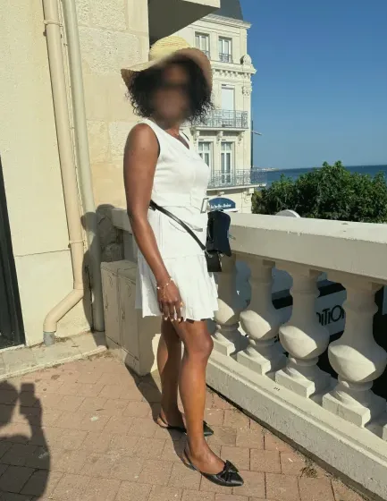 Amalie, 36