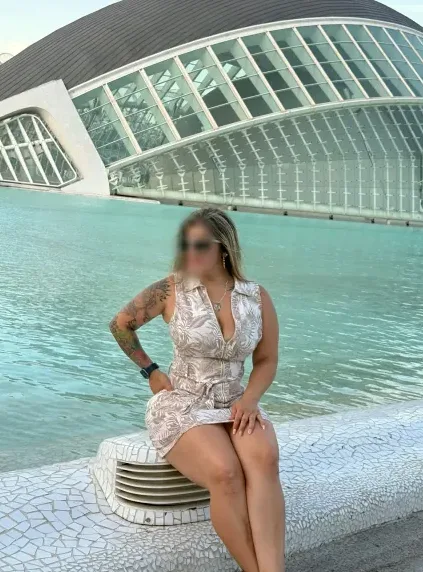 Amanda, 32