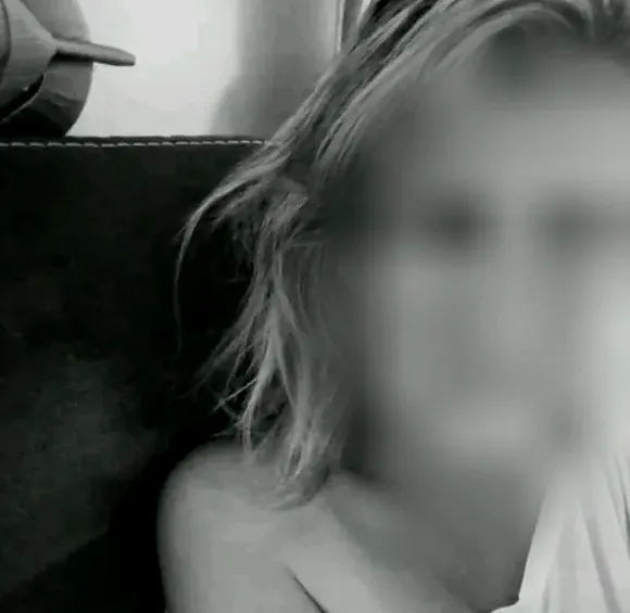 Ellen, 36
