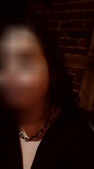 Leyla, 24