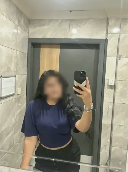 Maria, 20
