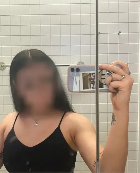 Michelle, 26