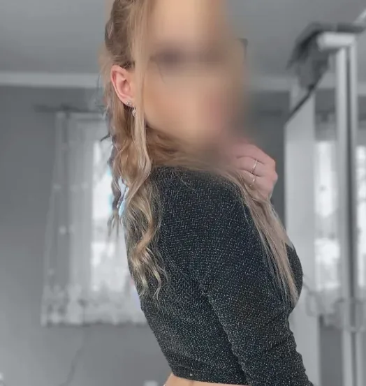 Molly, 29